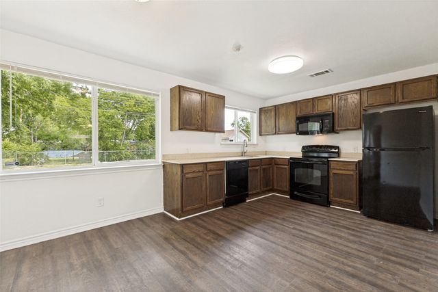 4518 Motley Drive, Mesquite, TX 75150