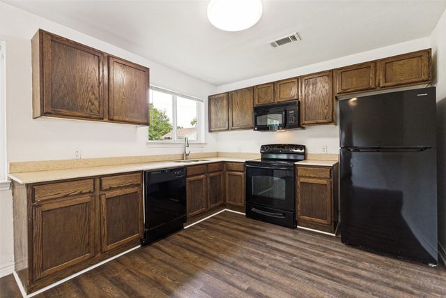 4518 Motley Drive, Mesquite, TX 75150