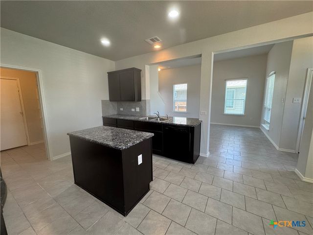 133 Flatland Trail, San Marcos, TX 78666