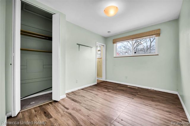 3450 Pershing Street, Wayne, MI 48184