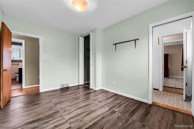 3450 Pershing Street, Wayne, MI 48184