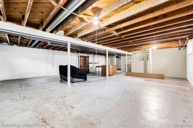 3450 Pershing Street, Wayne, MI 48184