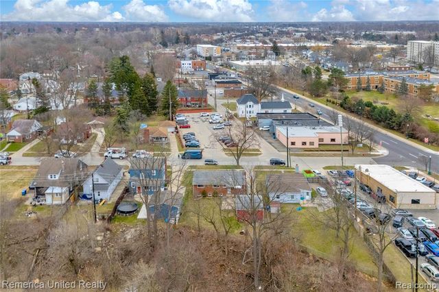 3450 Pershing Street, Wayne, MI 48184