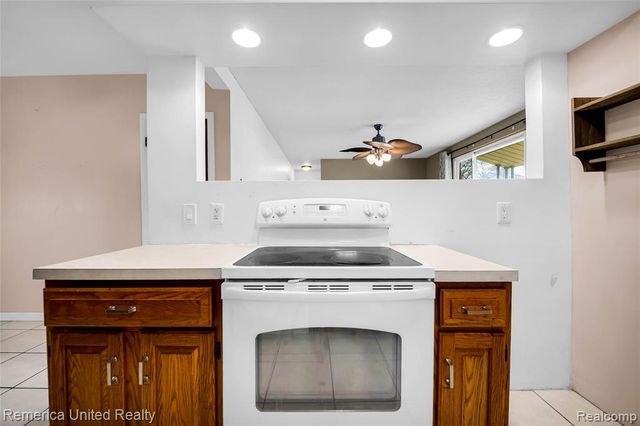 3450 Pershing Street, Wayne, MI 48184