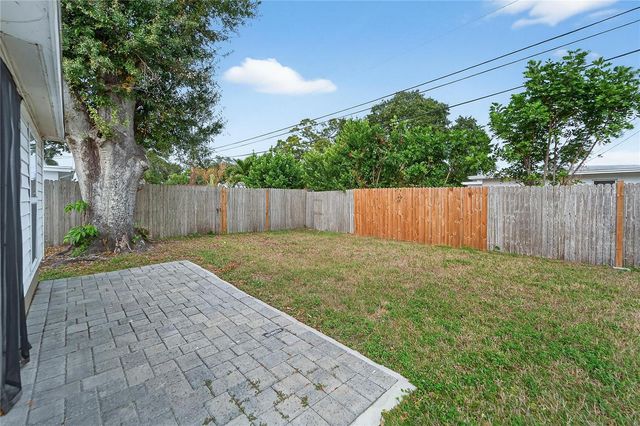 4945 36TH AVENUE N, St Petersburg, FL 33710
