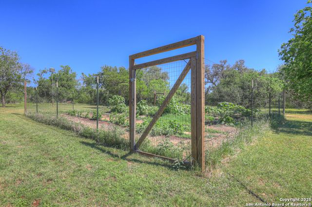 830 Palomino Lane, San Marcos, TX 78666