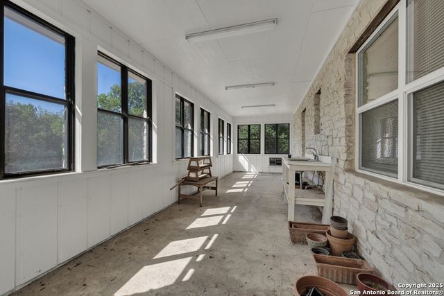 830 Palomino Lane, San Marcos, TX 78666