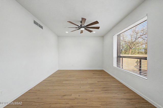 10881 E Camino Miramonte, Tucson, AZ 85749