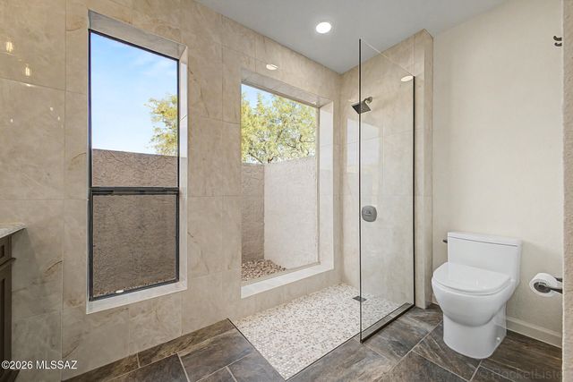 10881 E Camino Miramonte, Tucson, AZ 85749