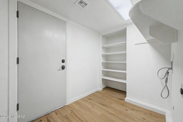 10881 E Camino Miramonte, Tucson, AZ 85749