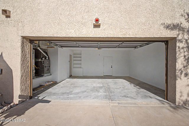 10881 E Camino Miramonte, Tucson, AZ 85749