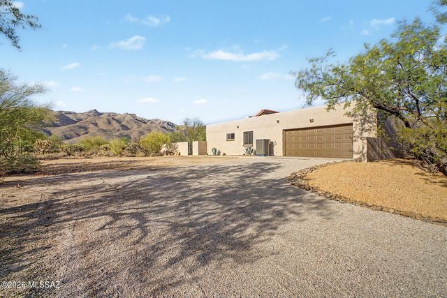 10881 E Camino Miramonte, Tucson, AZ 85749