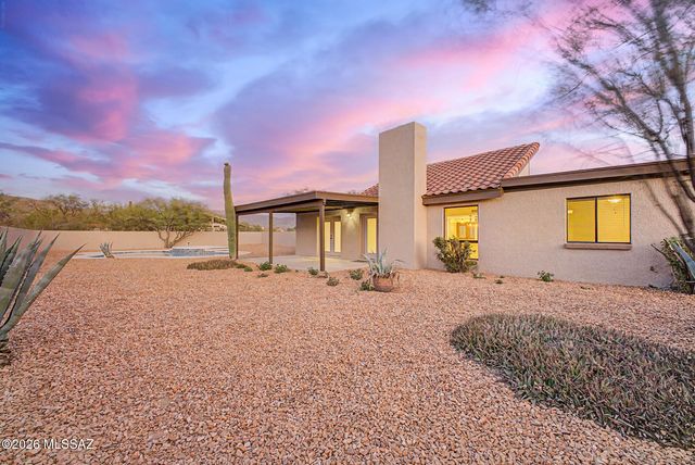 10881 E Camino Miramonte, Tucson, AZ 85749