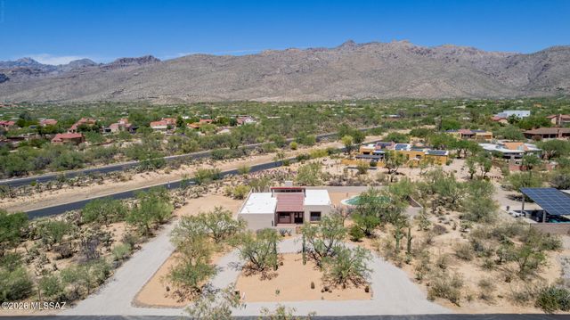 10881 E Camino Miramonte, Tucson, AZ 85749