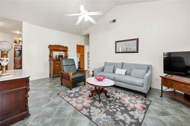 853 Camino De Oro, San Jacinto, CA 92583