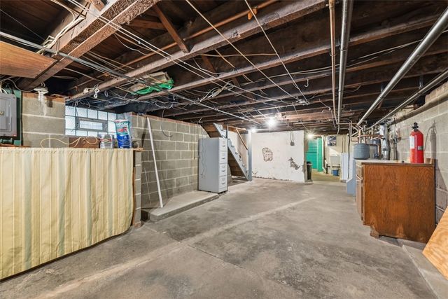 434 Cedarville St, Bloomfield, PA 15224