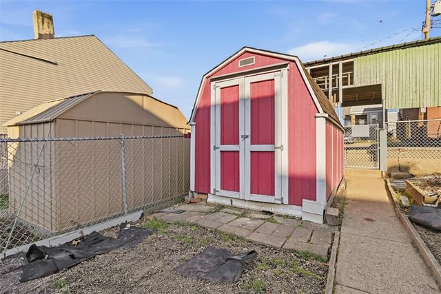 434 Cedarville St, Bloomfield, PA 15224