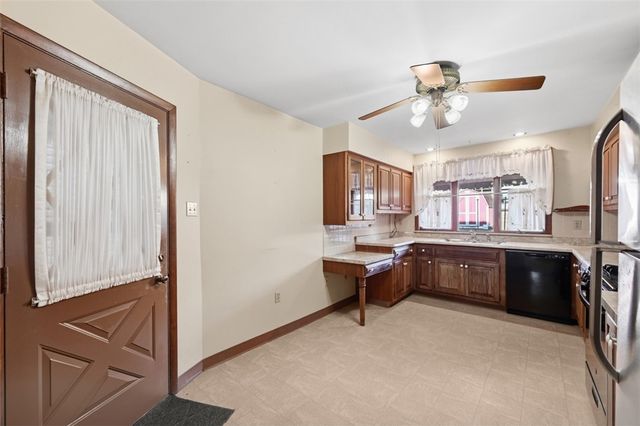 434 Cedarville St, Bloomfield, PA 15224