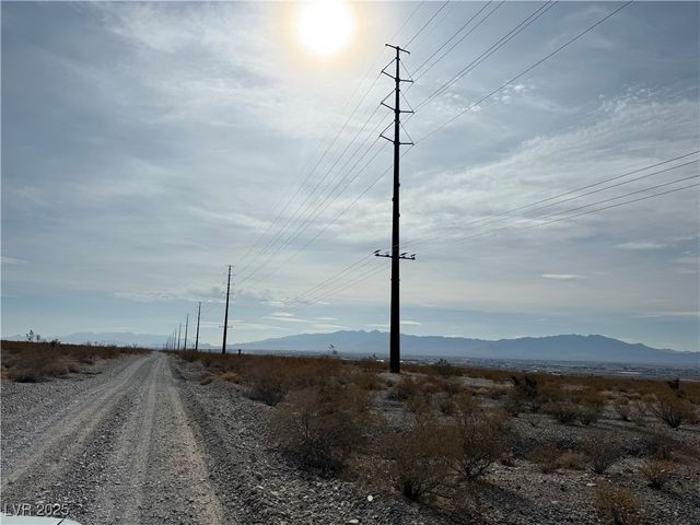 1610 North Higley Road, Pahrump, NV 89060