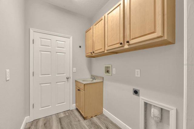 5849 HERONRISE CRESCENT DRIVE, Lithia, FL 33547