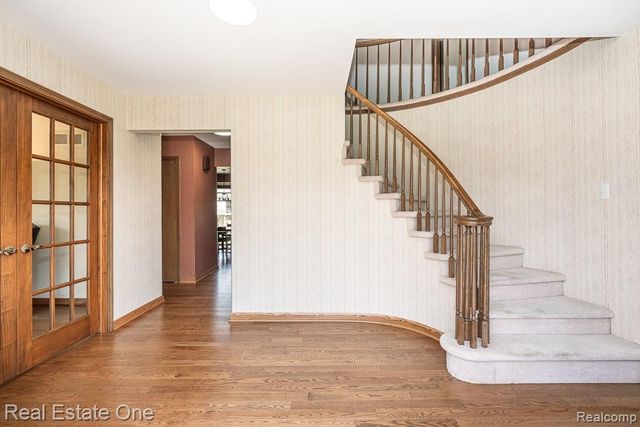 1020 Hidden Lane, Rochester Hills, MI 48309