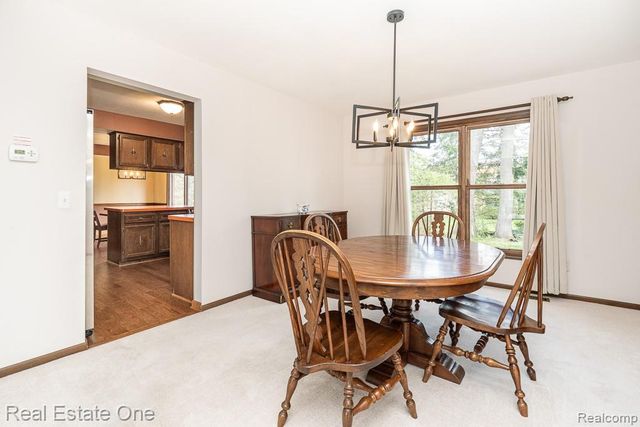 1020 Hidden Lane, Rochester Hills, MI 48309