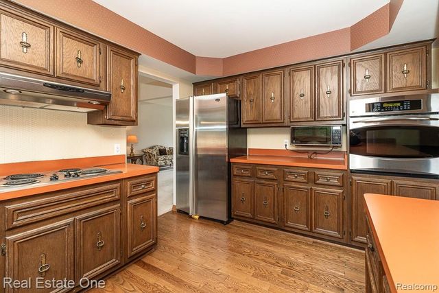 1020 Hidden Lane, Rochester Hills, MI 48309