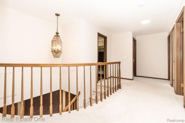 1020 Hidden Lane, Rochester Hills, MI 48309