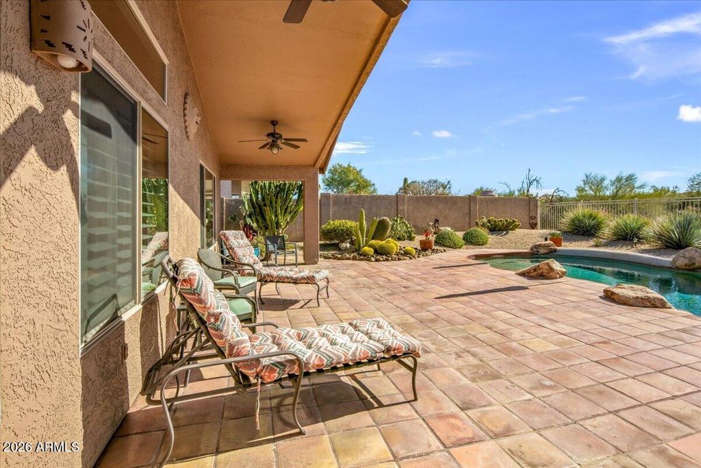 Image 11 of property listing at 33223 N SYMER Drive, Cave Creek, AZ 85331