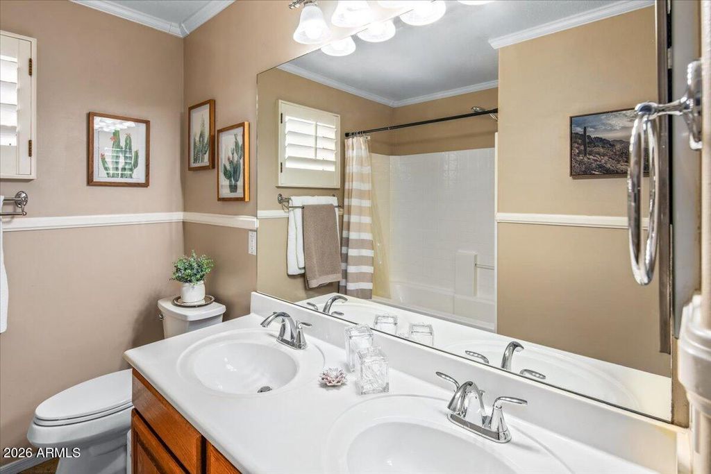 Image 16 of property listing at 33223 N SYMER Drive, Cave Creek, AZ 85331