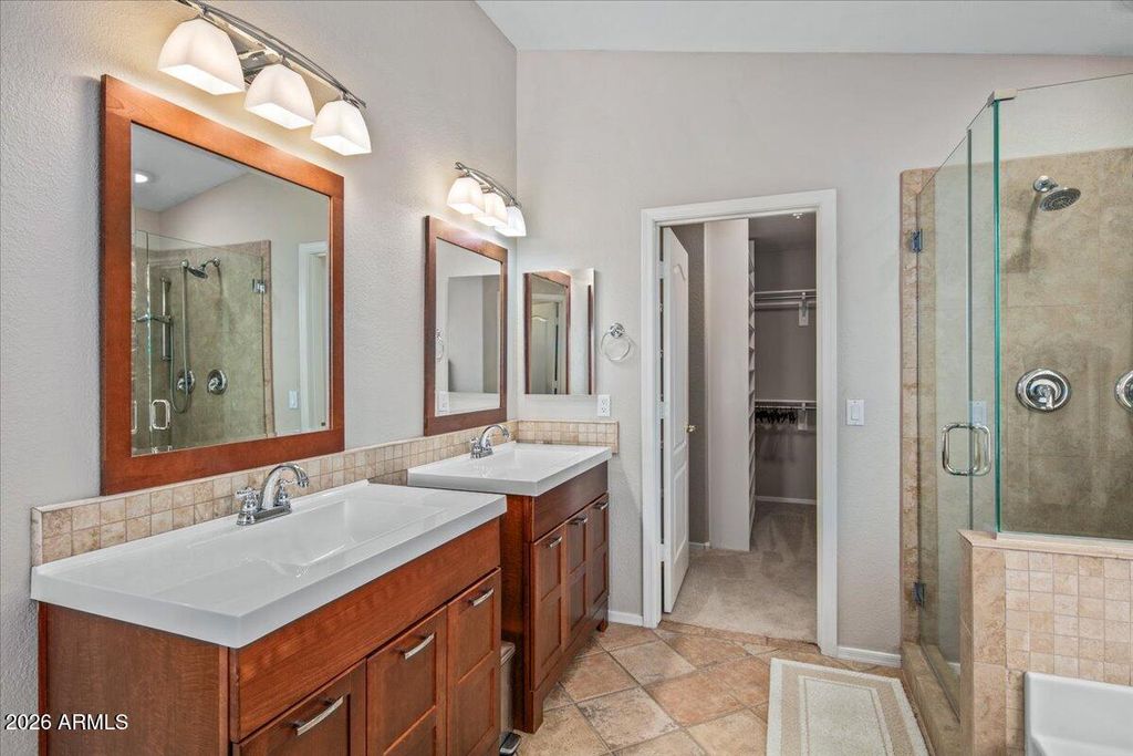 Image 18 of property listing at 33223 N SYMER Drive, Cave Creek, AZ 85331