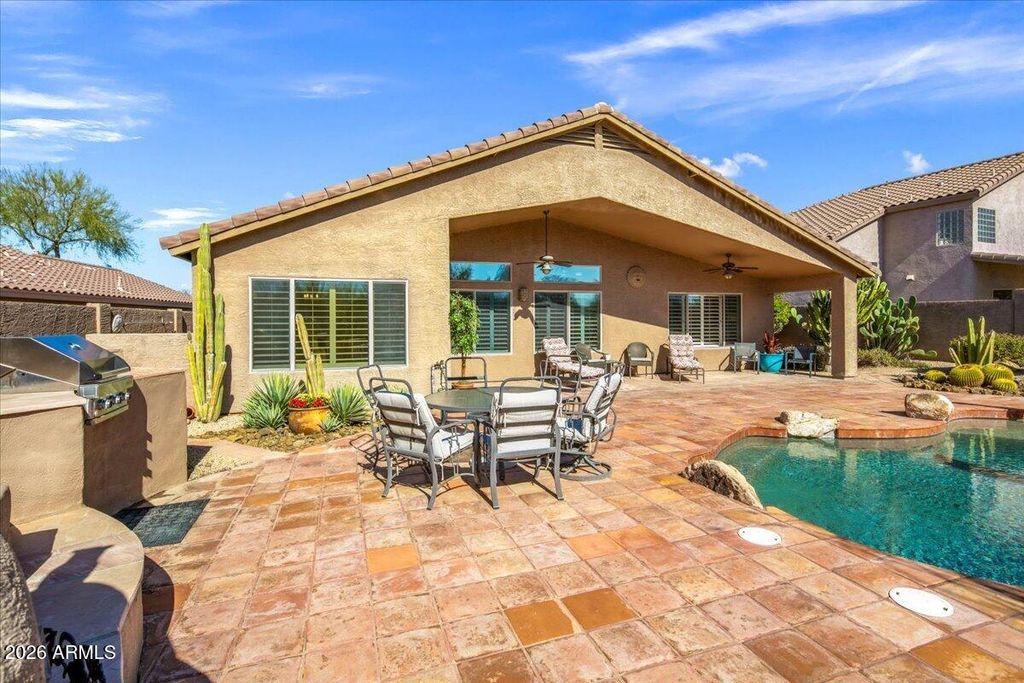 Image 5 of property listing at 33223 N SYMER Drive, Cave Creek, AZ 85331