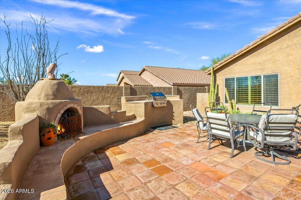 Image 8 of property listing at 33223 N SYMER Drive, Cave Creek, AZ 85331