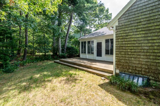 41 Eventide Lane, Hyannis, MA 02601
