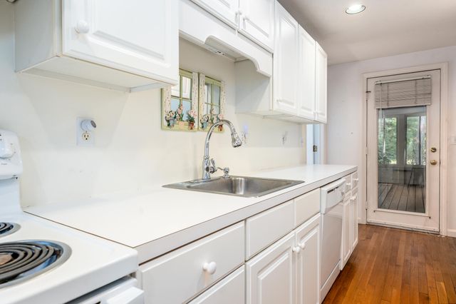 41 Eventide Lane, Hyannis, MA 02601