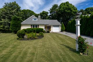 41 Eventide Lane, Hyannis, MA 02601