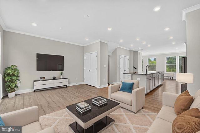 4341 LAPLATA AVE, Baltimore, MD 21211