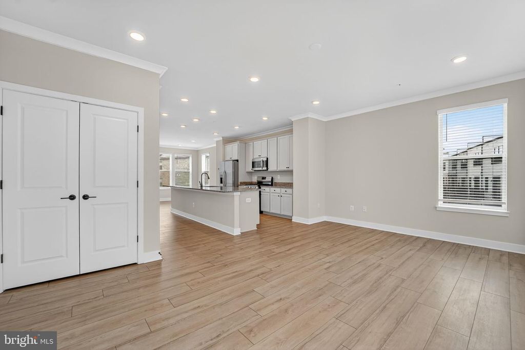 Image 16 of property listing at 4341 LAPLATA AVE, Baltimore, MD 21211