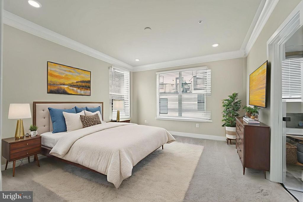 Image 20 of property listing at 4341 LAPLATA AVE, Baltimore, MD 21211