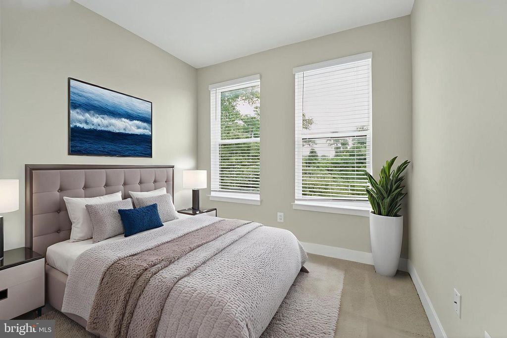 Image 28 of property listing at 4341 LAPLATA AVE, Baltimore, MD 21211