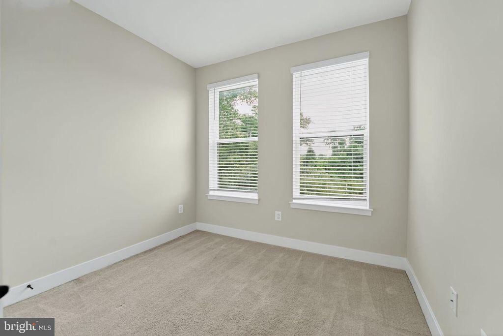 Image 29 of property listing at 4341 LAPLATA AVE, Baltimore, MD 21211