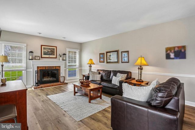 20233 SWEET MEADOW LN, Gaithersburg, MD 20882