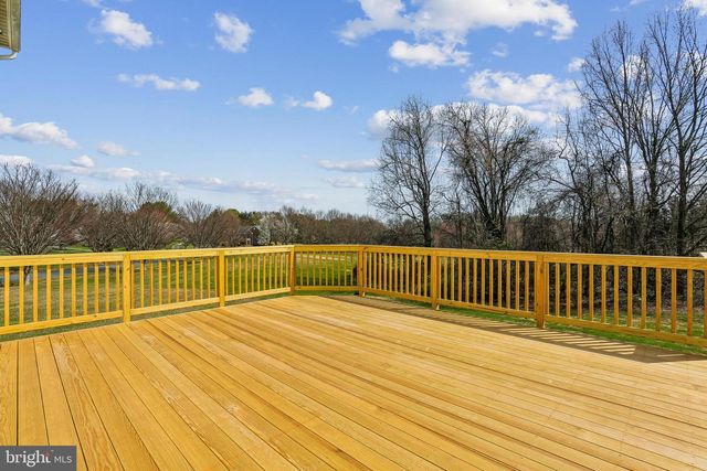 20233 SWEET MEADOW LN, Gaithersburg, MD 20882