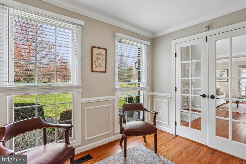 Image 10 of property listing at 20233 SWEET MEADOW LN, Gaithersburg, MD 20882