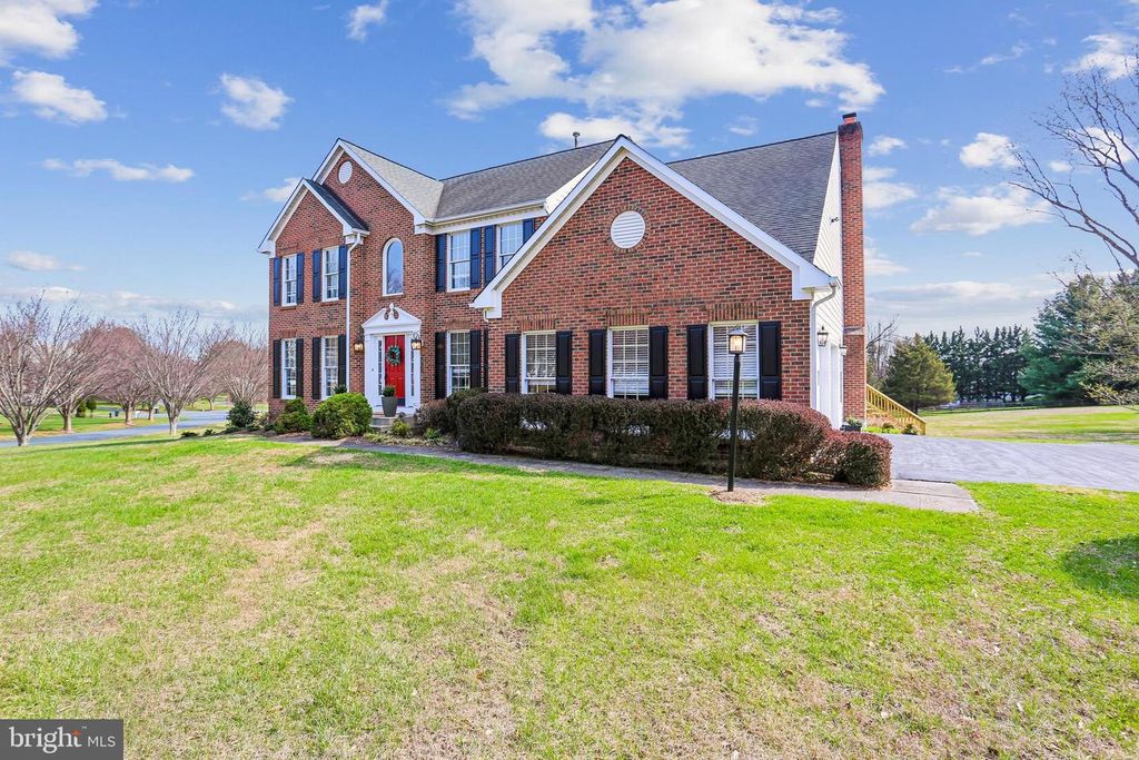 Image 2 of property listing at 20233 SWEET MEADOW LN, Gaithersburg, MD 20882