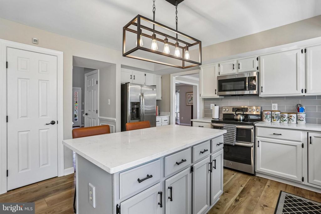 Image 23 of property listing at 20233 SWEET MEADOW LN, Gaithersburg, MD 20882