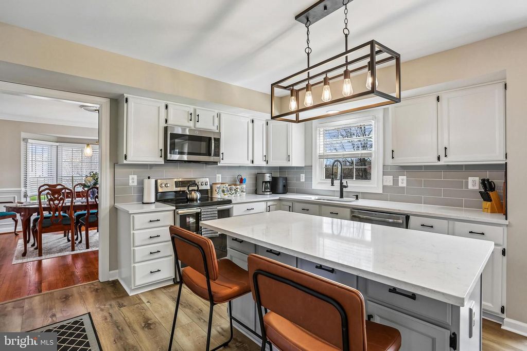 Image 25 of property listing at 20233 SWEET MEADOW LN, Gaithersburg, MD 20882