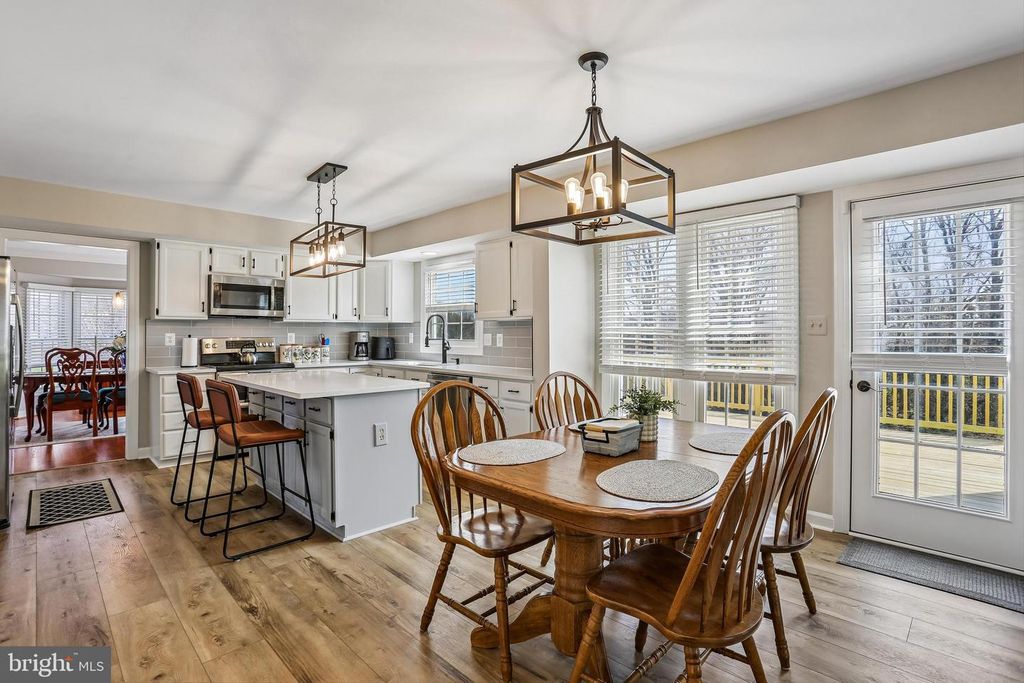 Image 27 of property listing at 20233 SWEET MEADOW LN, Gaithersburg, MD 20882