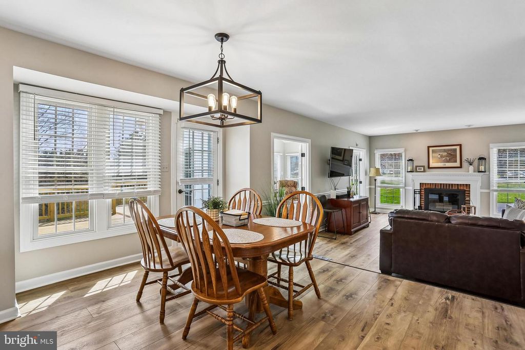 Image 28 of property listing at 20233 SWEET MEADOW LN, Gaithersburg, MD 20882