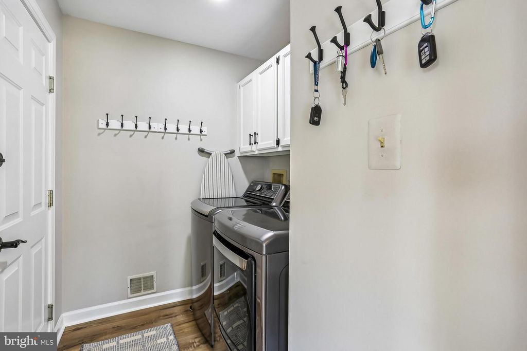 Image 30 of property listing at 20233 SWEET MEADOW LN, Gaithersburg, MD 20882